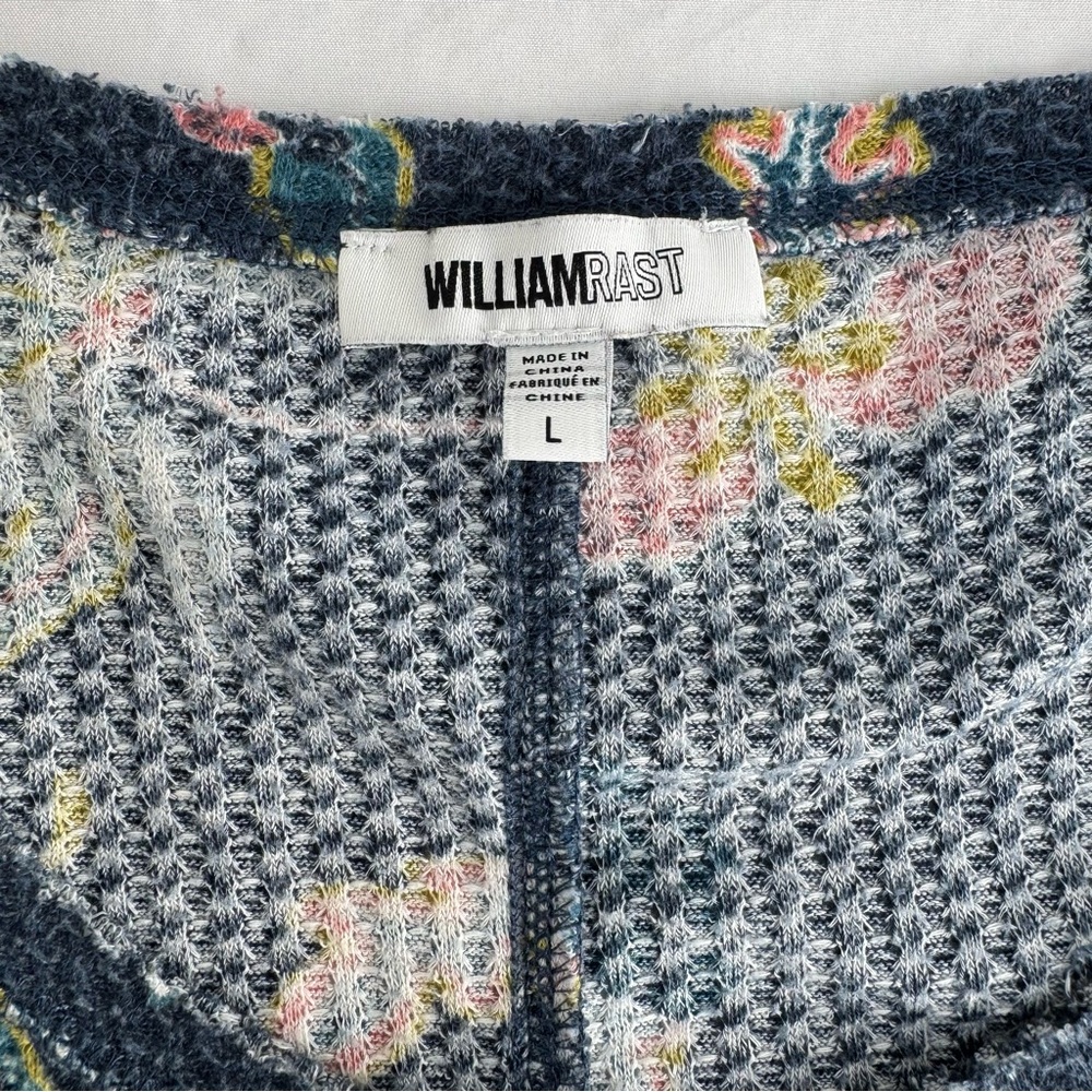 William Rast Blue Geneva Henley Top Floral Women’s Size Large - Picture 12 of 13